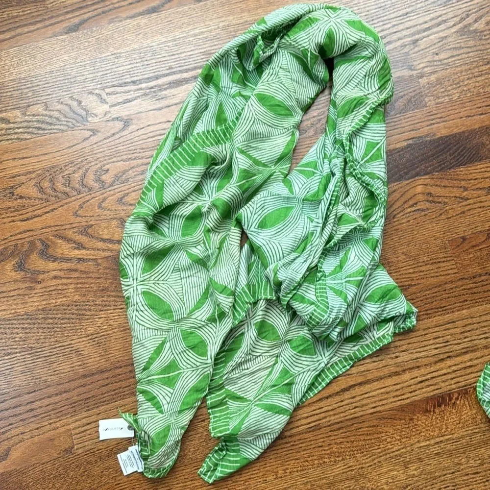 Anthropologie X Green Patterned Scarf Vismaya Floral